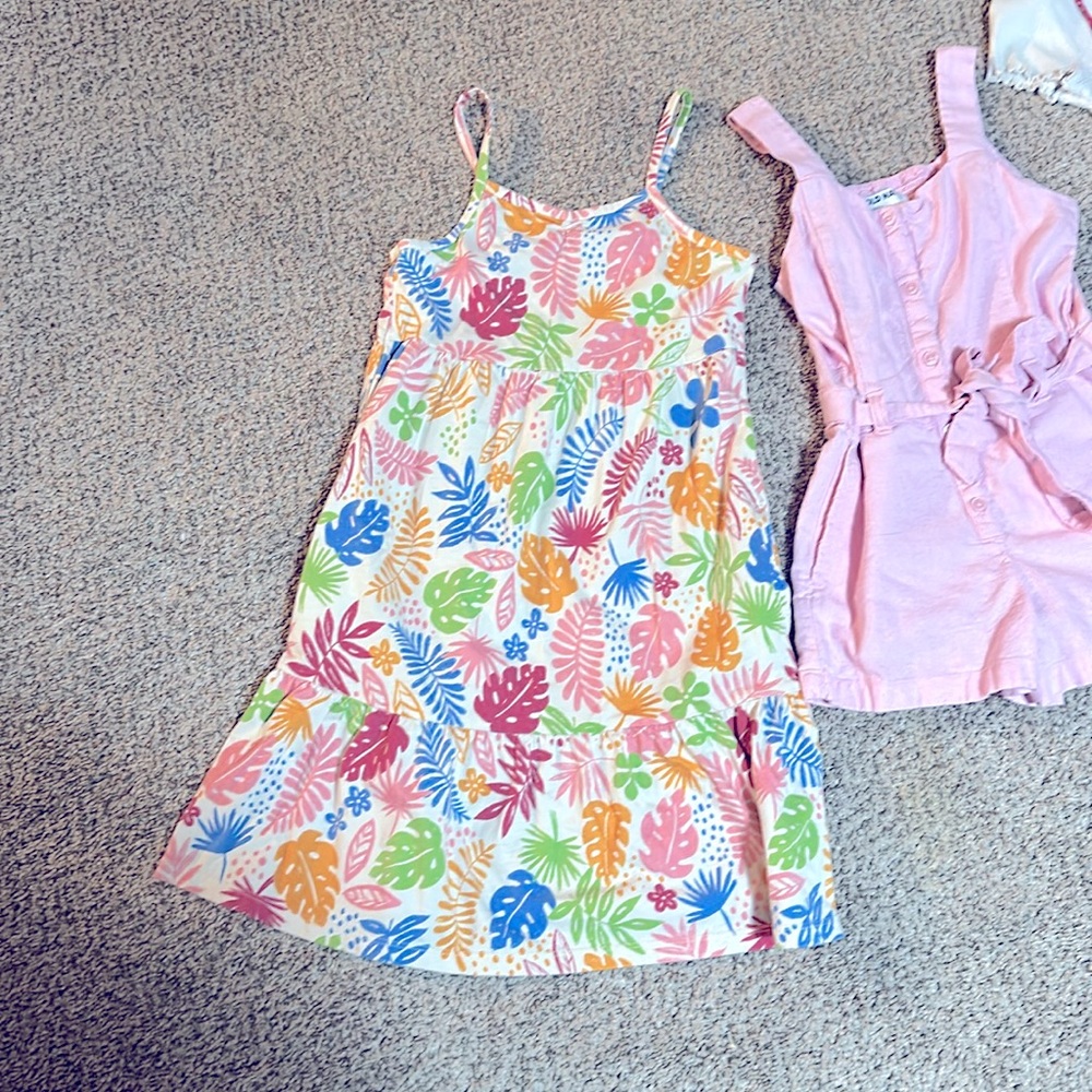 Girls size 8 summer Dresses - Picture 2 of 6